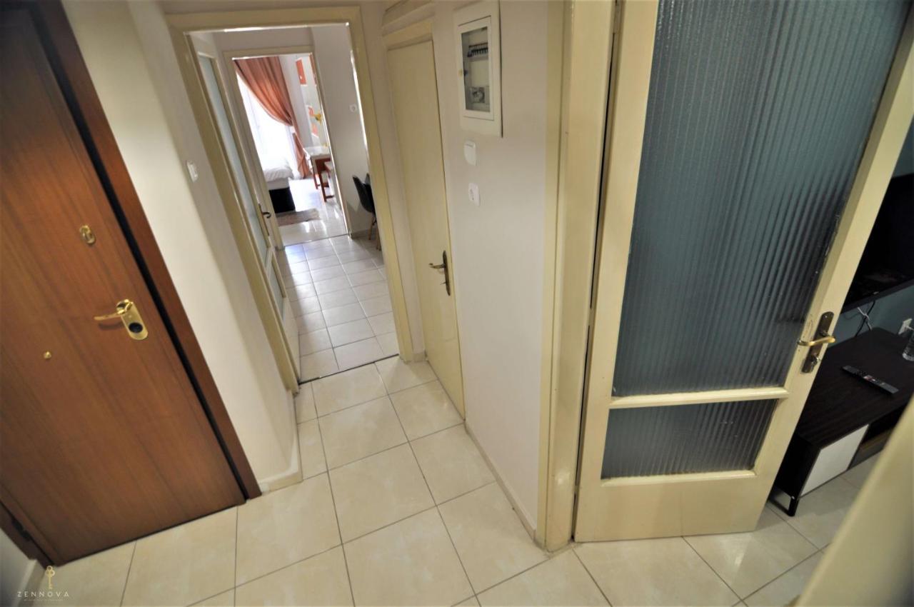 Zennova #4 Vintage City Center Apt เทสซาโลนิกิ ภายนอก รูปภาพ