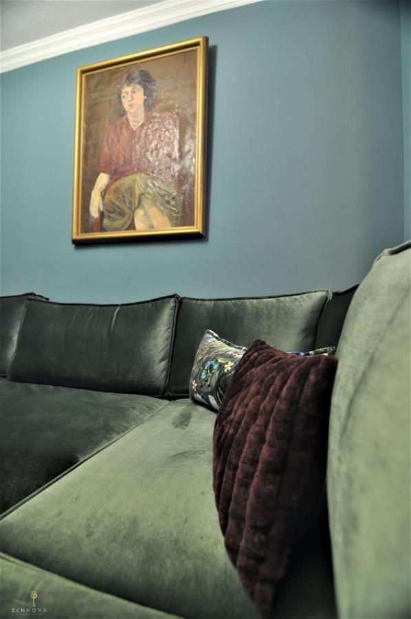 Zennova #4 Vintage City Center Apt เทสซาโลนิกิ ภายนอก รูปภาพ