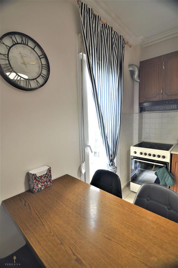 Zennova #4 Vintage City Center Apt เทสซาโลนิกิ ภายนอก รูปภาพ
